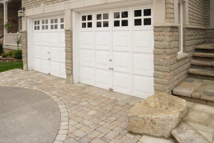 We're Cincinnati Garage Door Repair Experts, serving Forest Park, Ohio, and the wider Cincinnati area.