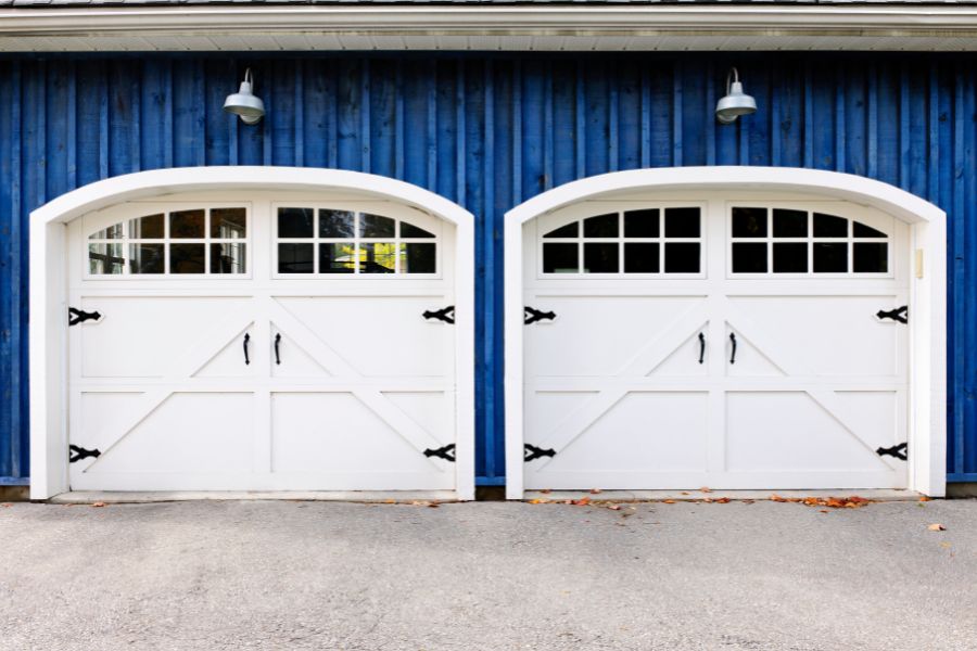 We're your reliable Cincinnati Garage Door Repair Specialists, wholly dedicated to delivering excellent garage door services in White Oak, OH.